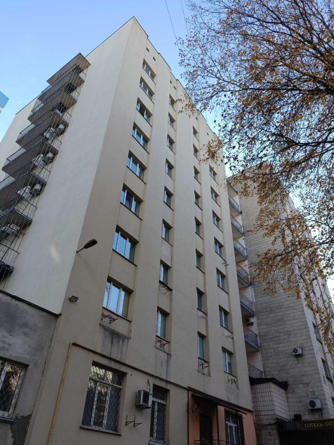 Hostel Krone Gok Zatishok Kyiv Exterior photo